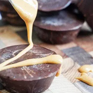 Chocolate Peanut Butter Keto Fat Bombs