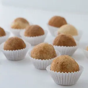 Cinnamon Roll Keto Cheesecake Fat Bombs