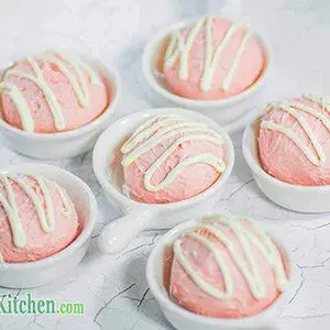 Strawberry Keto Fat Bombs