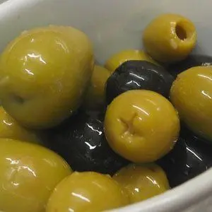 easy keto snack olives